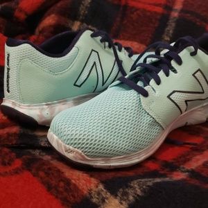New Balance 530 V2 running shoes, NWOT